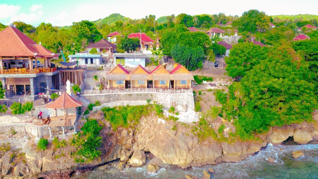 Malibu Huts Hotel Semaya Exterior photo