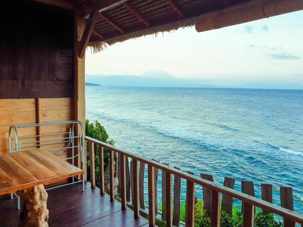 Malibu Huts Hotel Semaya Exterior photo
