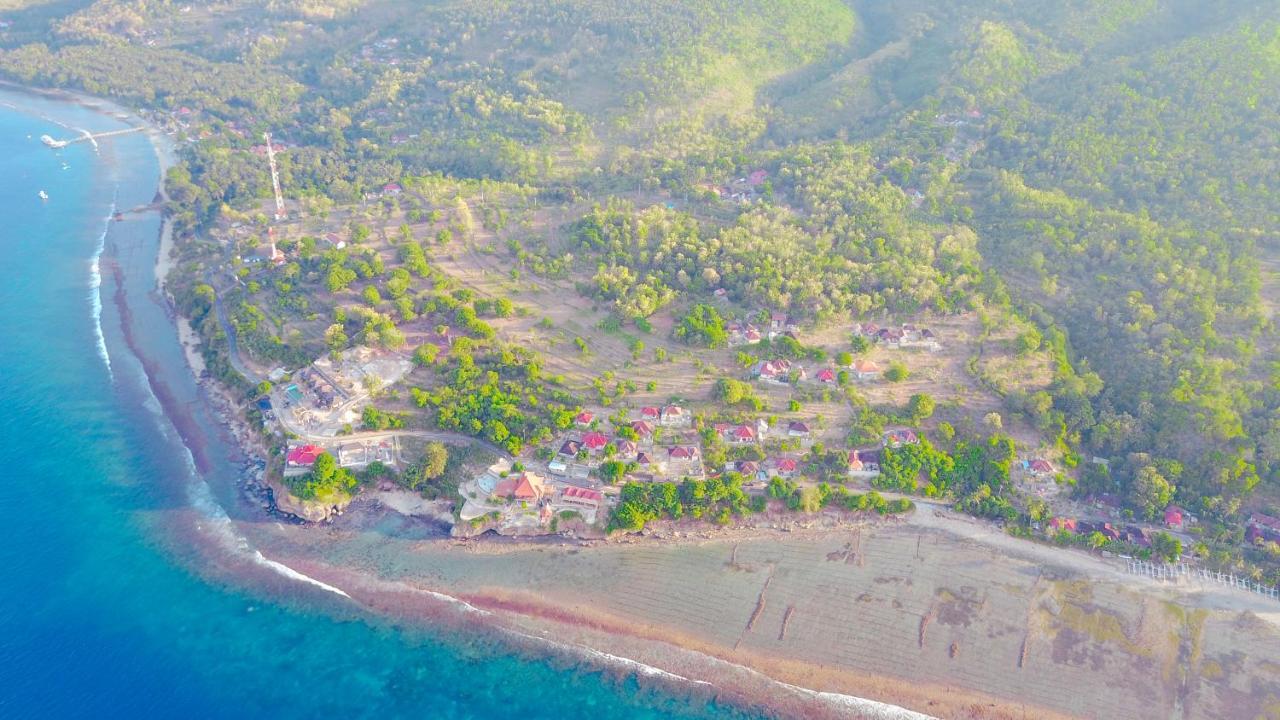 Malibu Huts Hotel Semaya Exterior photo